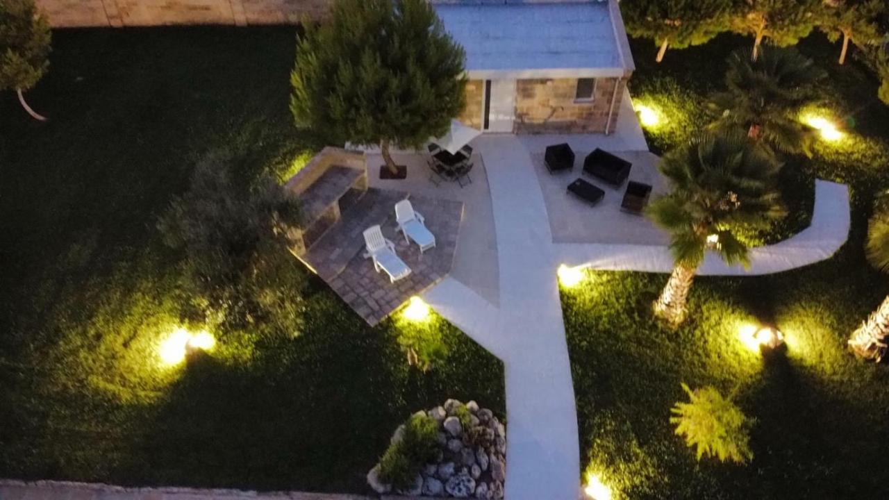 Il Giardino Deluxe Villa Lizzanello Buitenkant foto